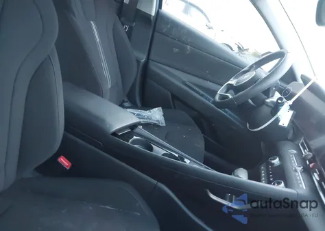 2024 Hyundai Elantra Sel from USA, damaged, VIN KMHLS4DG0RU711785